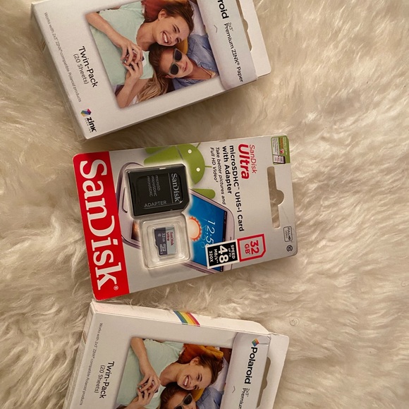 Polaroid Instant Print Digital Camera w/SD card and film - Picture 3 of 4